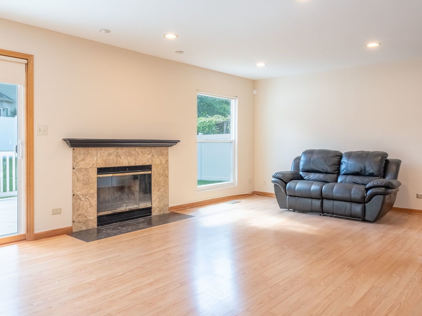 1881 Appaloosa Drive, Naperville, IL 60565