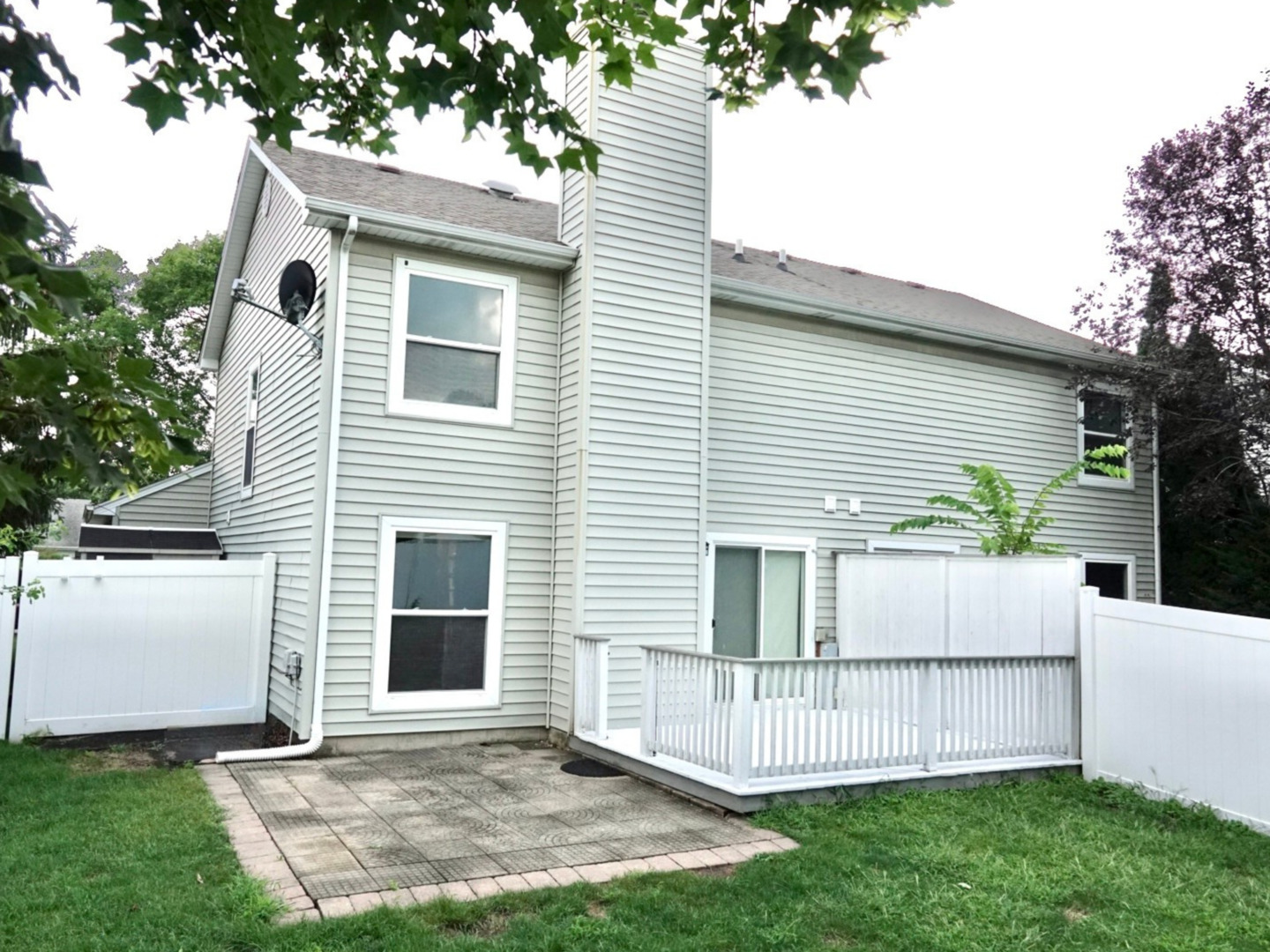 1881 Appaloosa Drive, Naperville, IL 60565