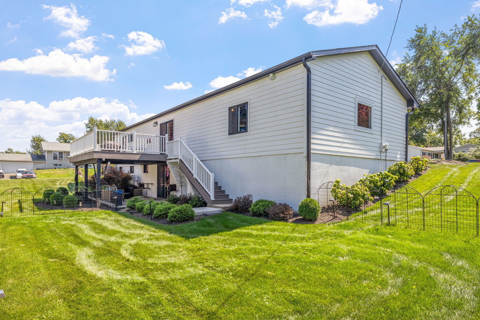 2852 Everglade Avenue, Woodridge, IL 60517