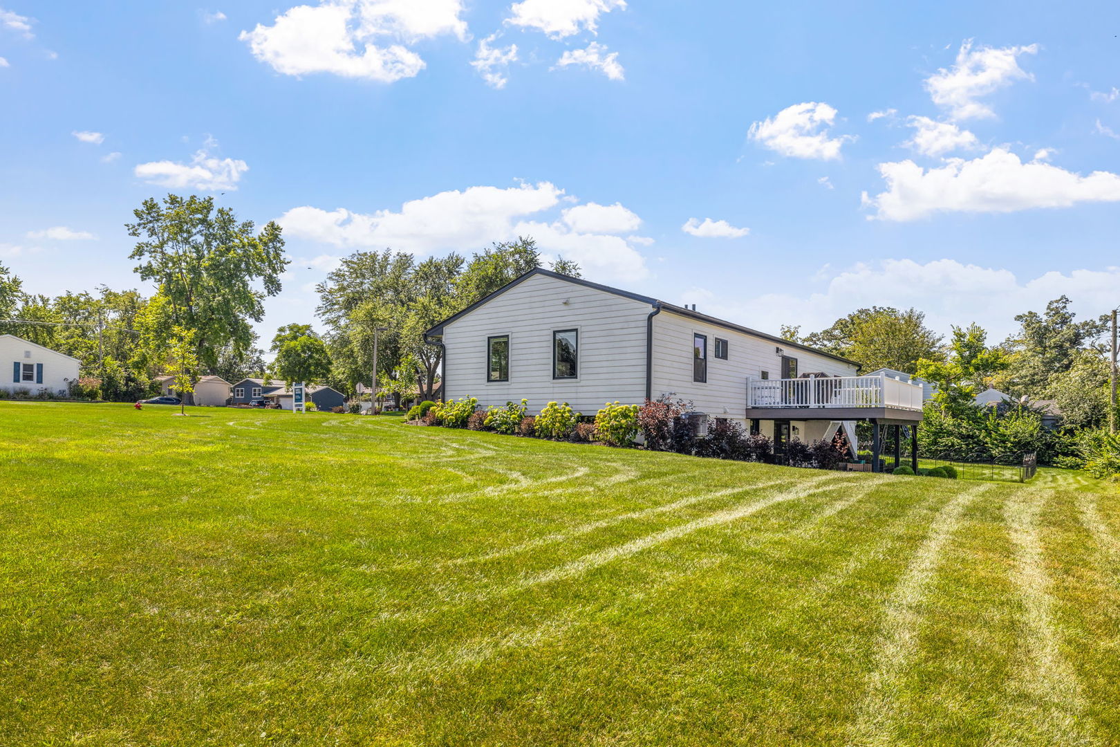 2852 Everglade Avenue, Woodridge, IL 60517