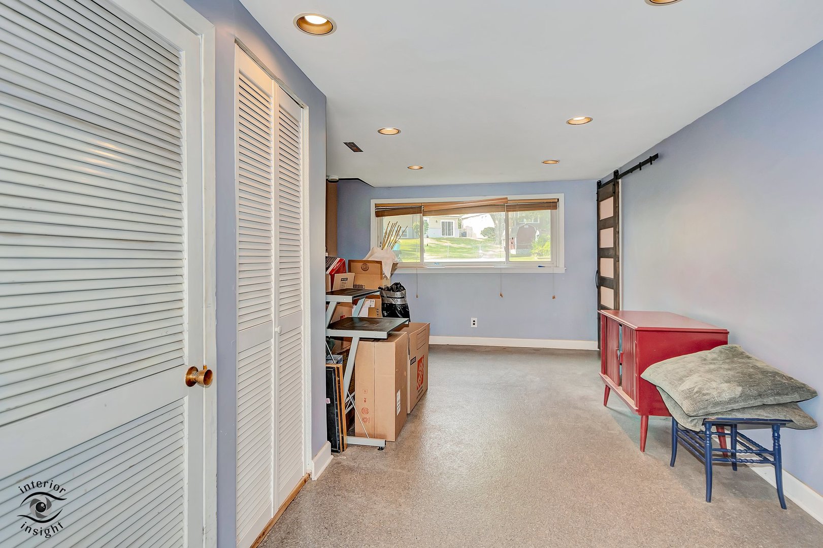 8838 Oakwood Drive, Hickory Hills, IL 60457