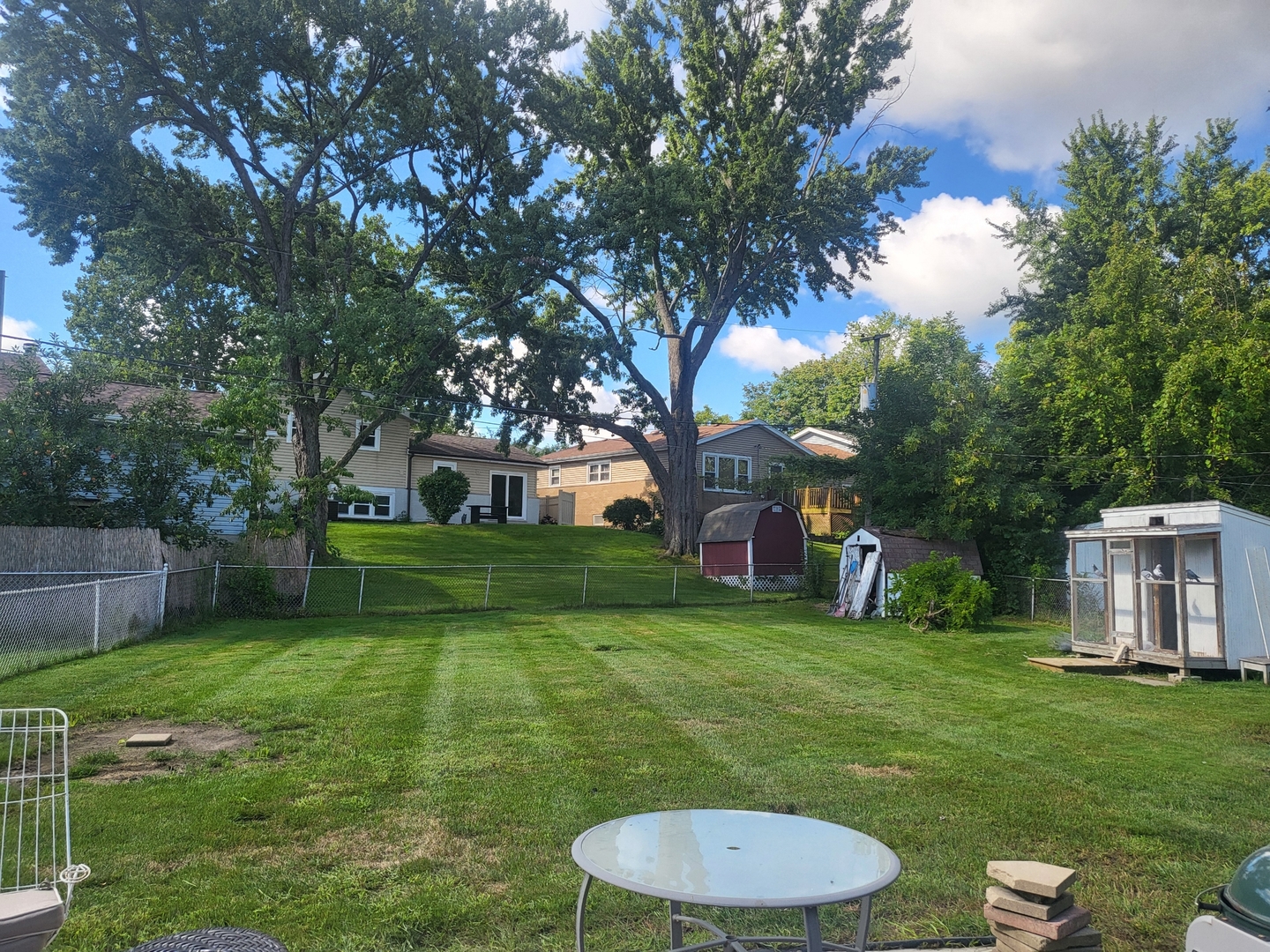 8838 Oakwood Drive, Hickory Hills, IL 60457