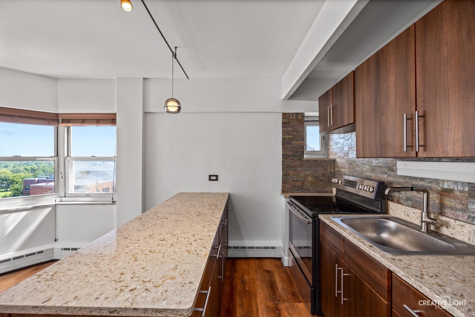 4960 N Marine Drive #1214, Chicago, IL 60640