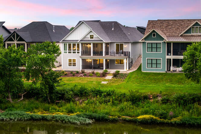 305 Leeward Way, Ottawa, IL 61350