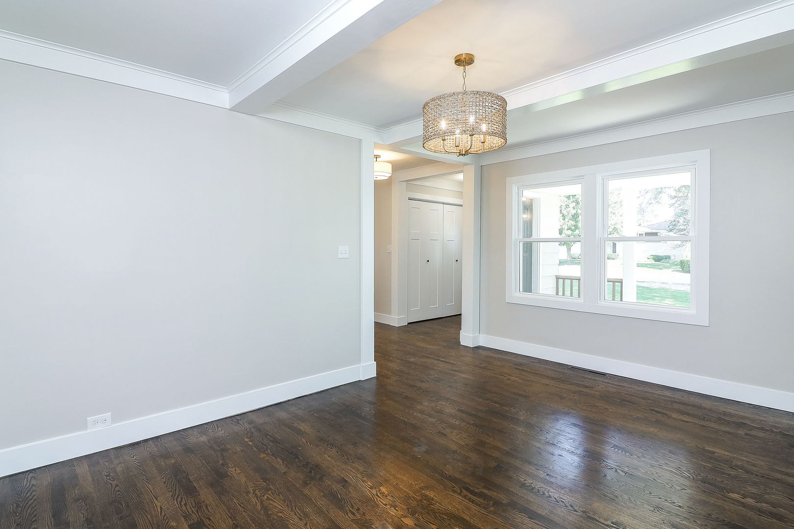 4N150 FIFTH Avenue, Addison, IL 60101