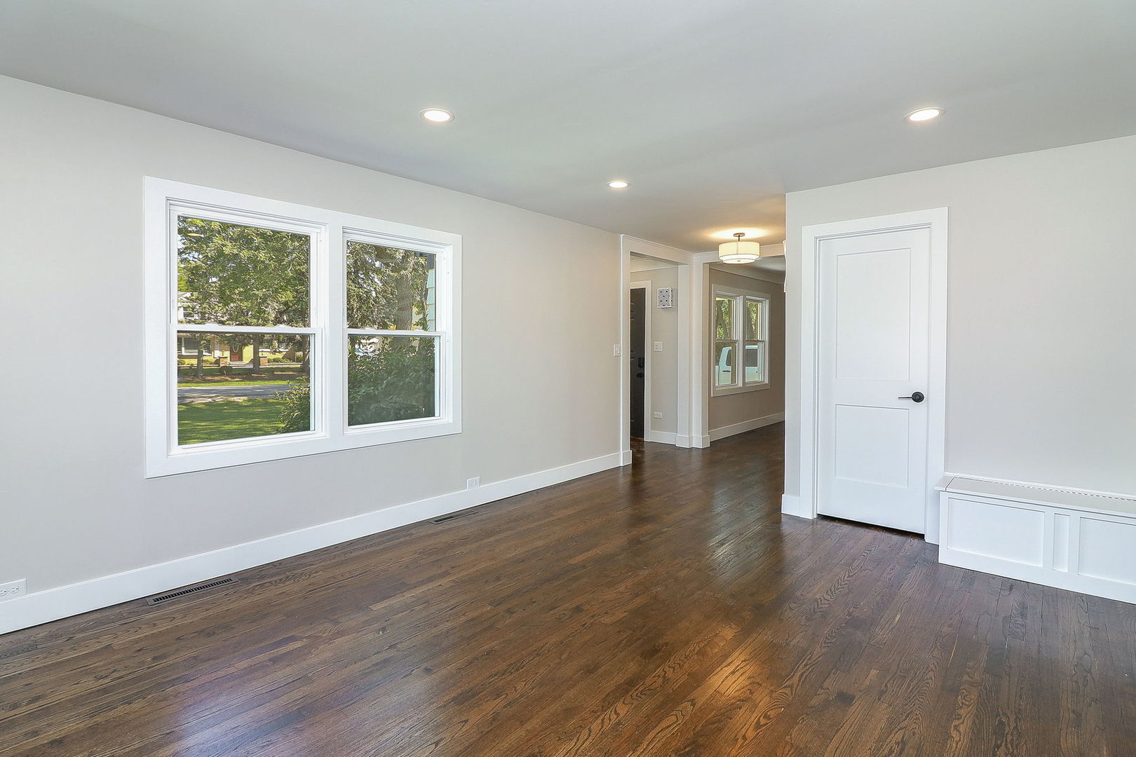 4N150 FIFTH Avenue, Addison, IL 60101