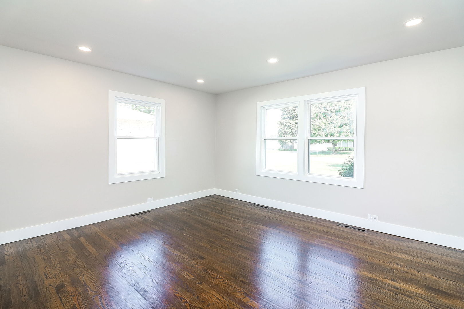 4N150 FIFTH Avenue, Addison, IL 60101