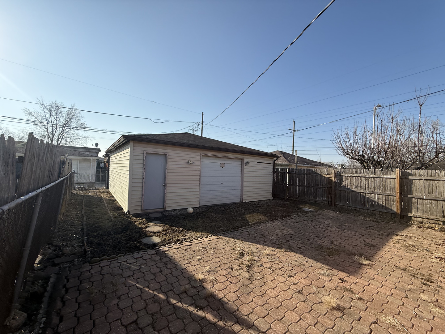 7504 LATROBE Avenue, Burbank, IL 60459