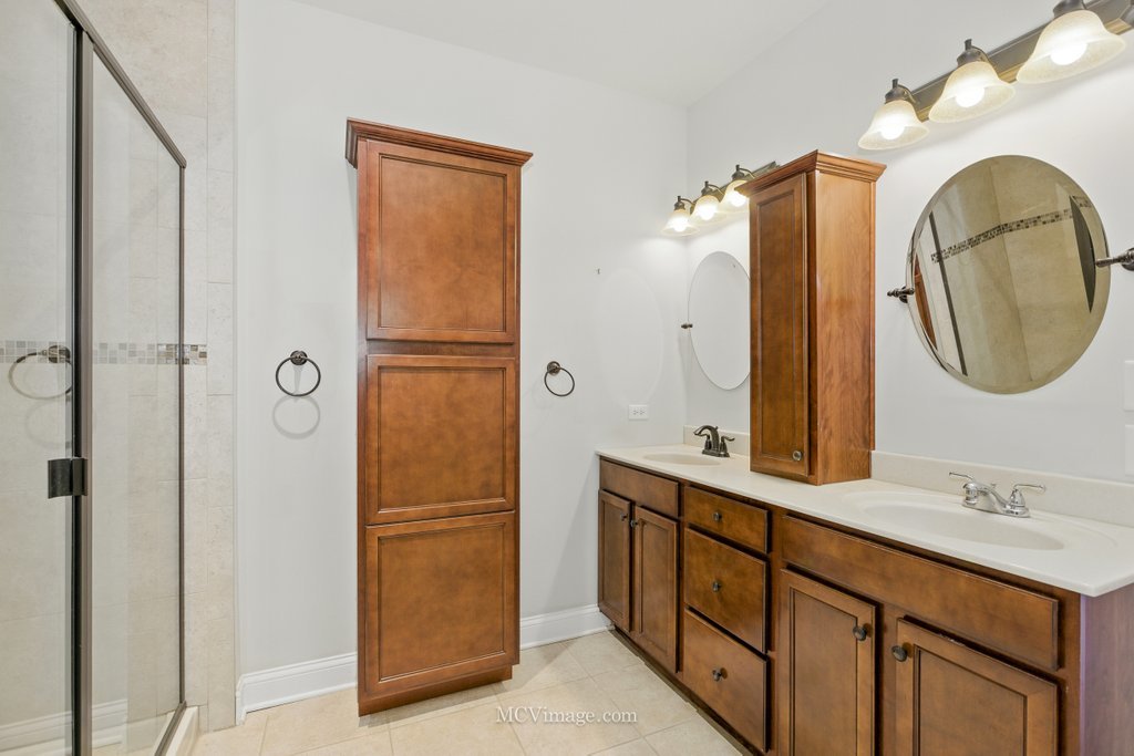 15701 Cove Circle, Plainfield, IL 60544