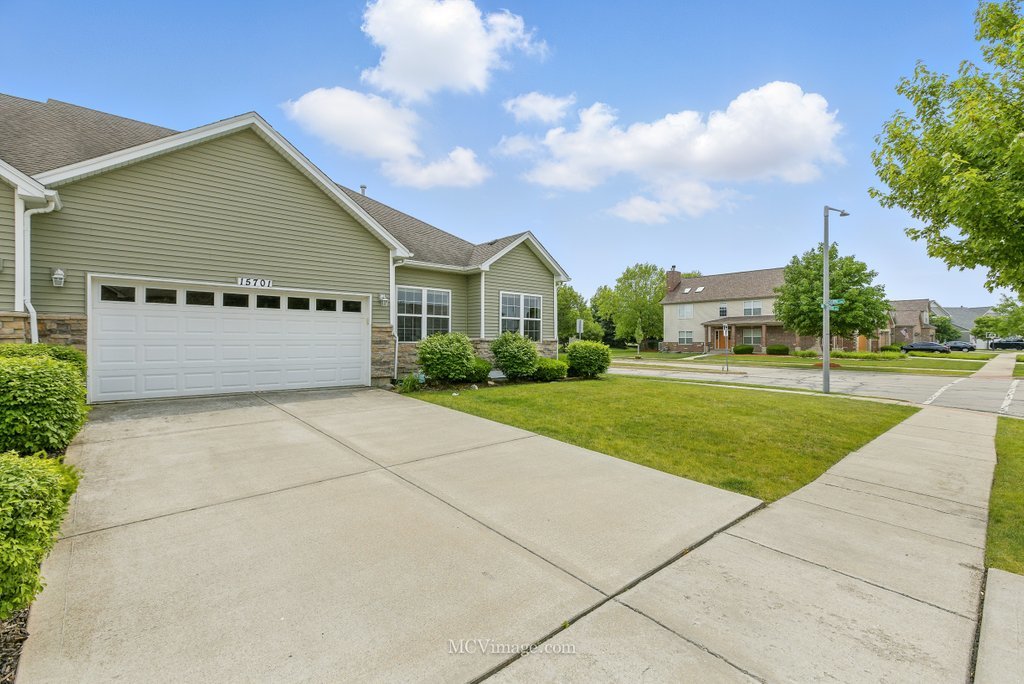 15701 Cove Circle, Plainfield, IL 60544