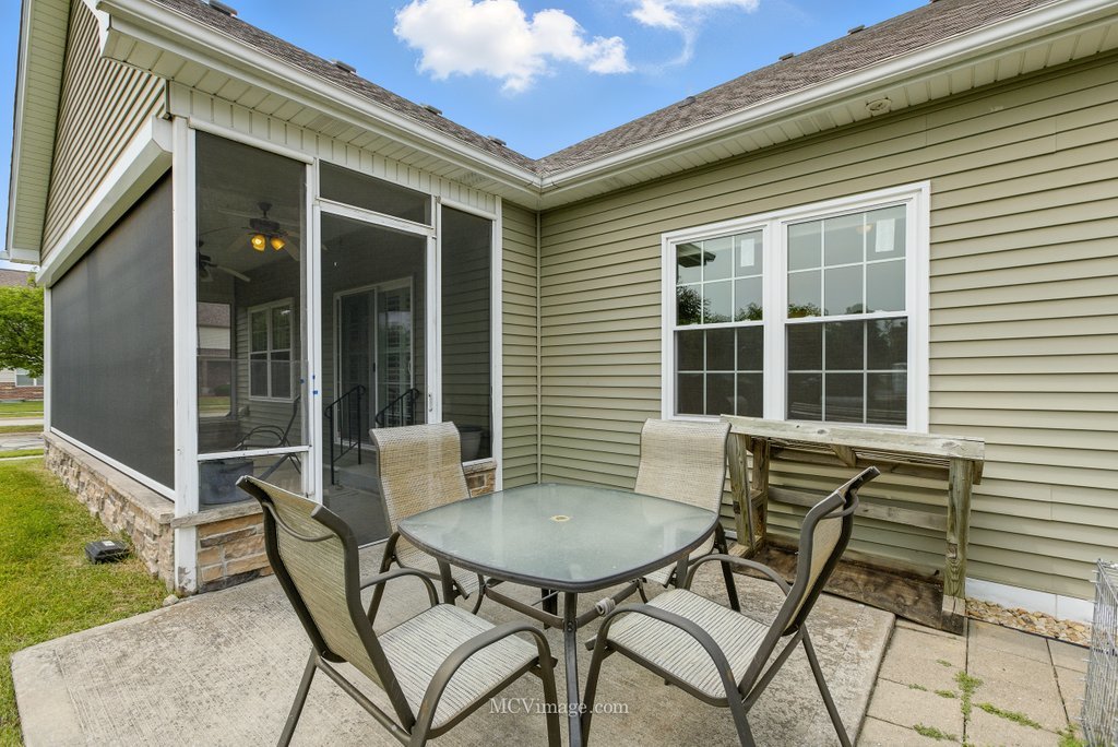 15701 Cove Circle, Plainfield, IL 60544