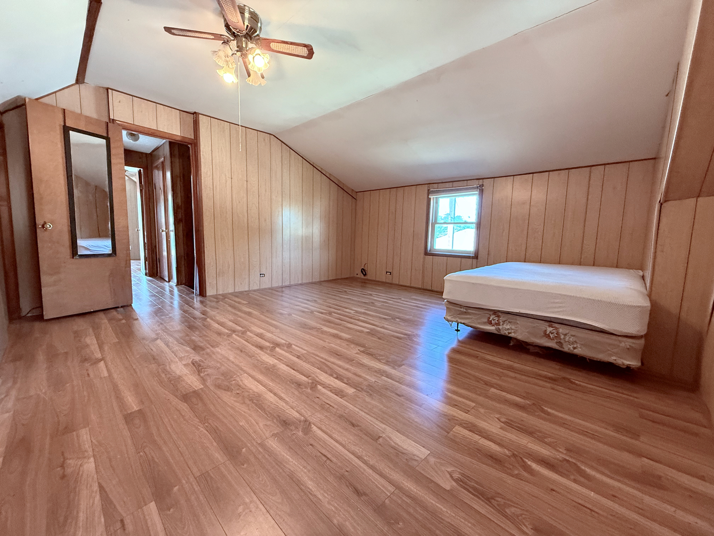 7425 W Devon Avenue, Chicago, IL 60631