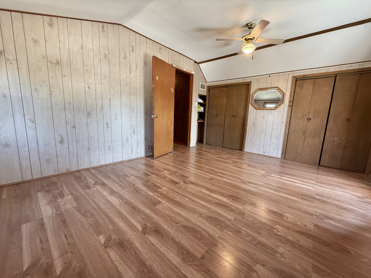 7425 W Devon Avenue, Chicago, IL 60631