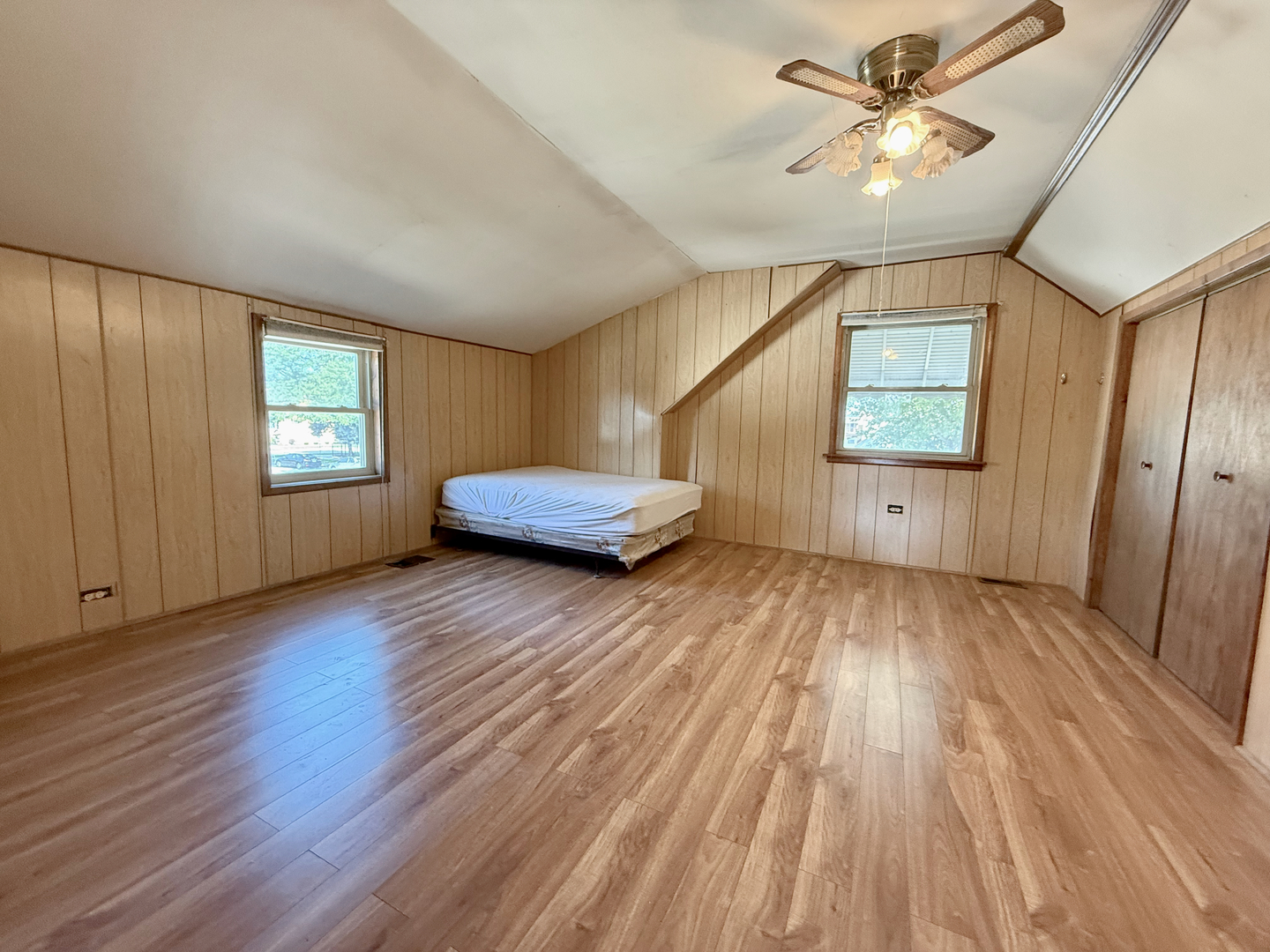 7425 W Devon Avenue, Chicago, IL 60631