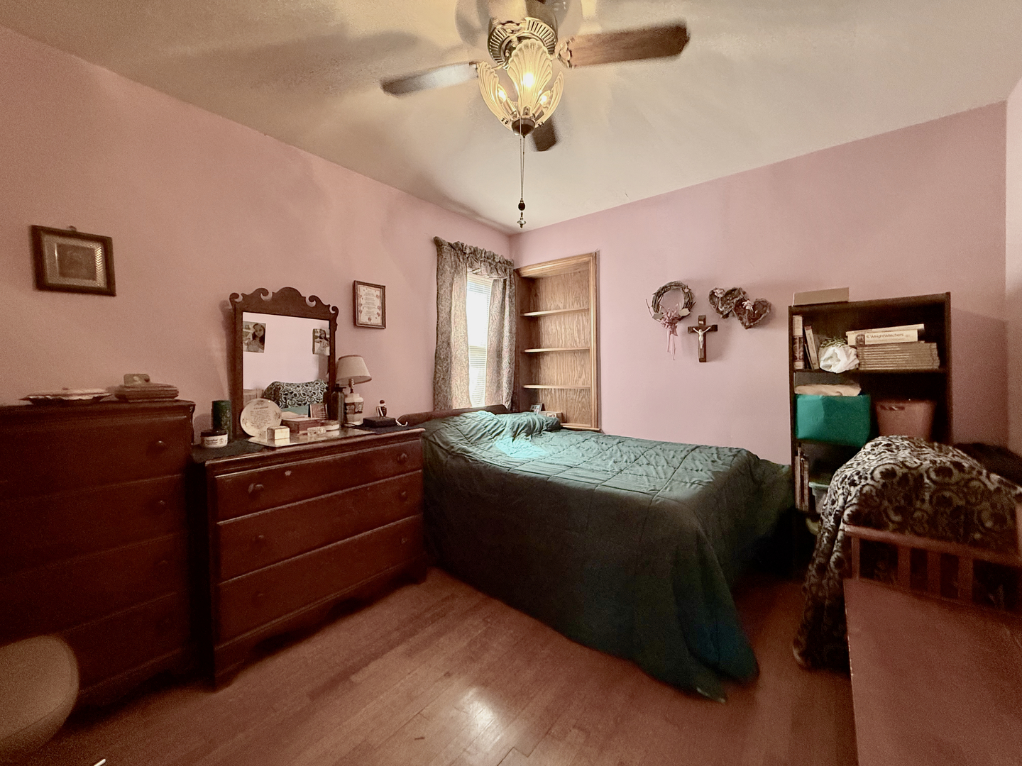 7425 W Devon Avenue, Chicago, IL 60631