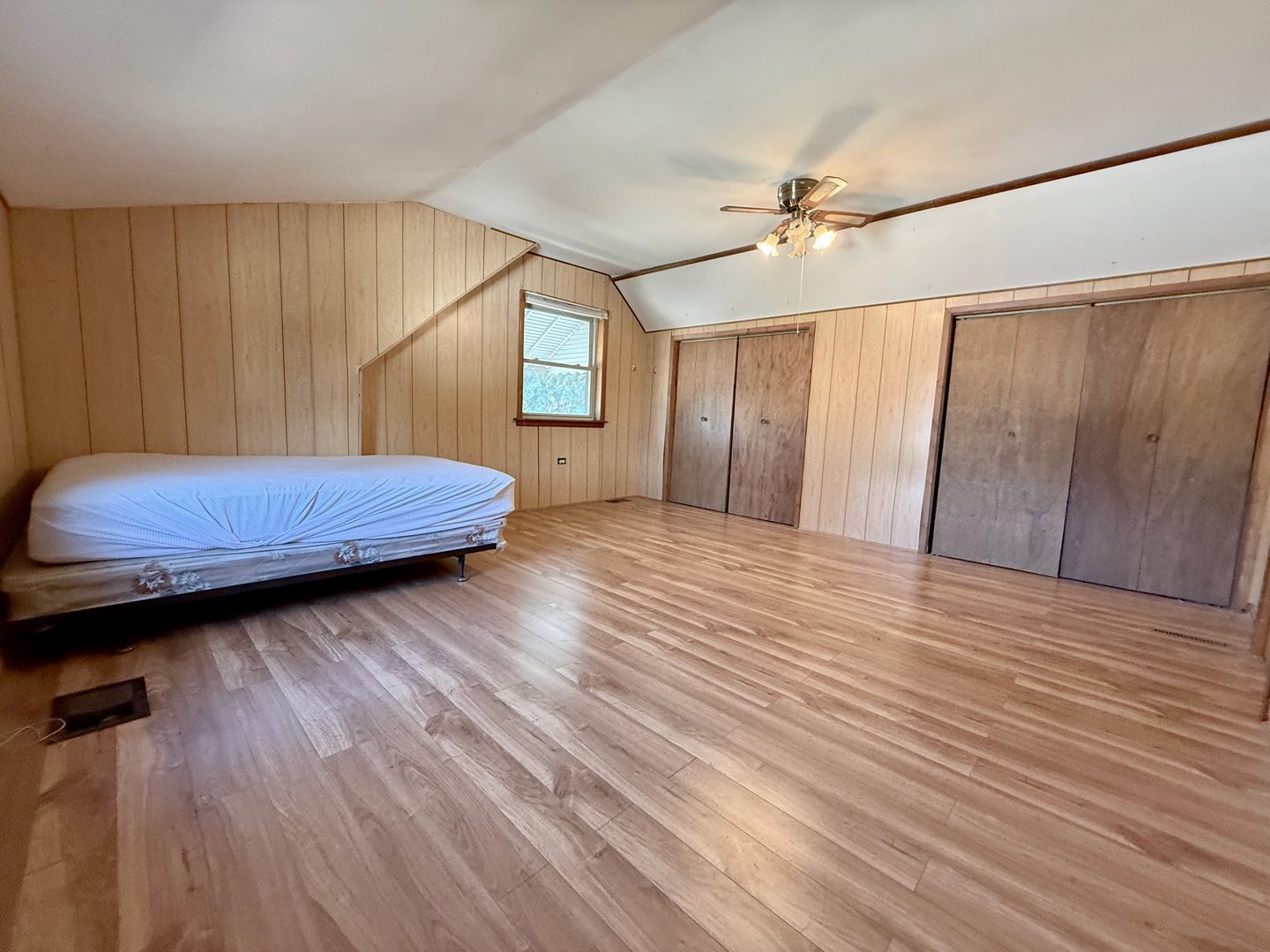 7425 W Devon Avenue, Chicago, IL 60631