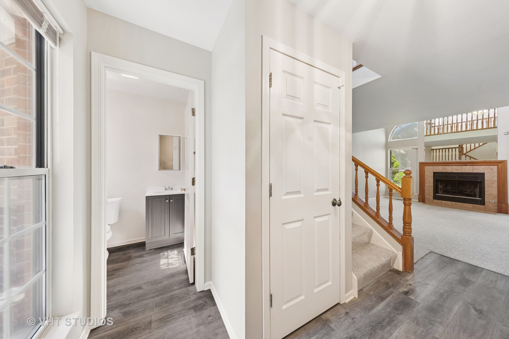 614 Hillview Court, West Chicago, IL 60185