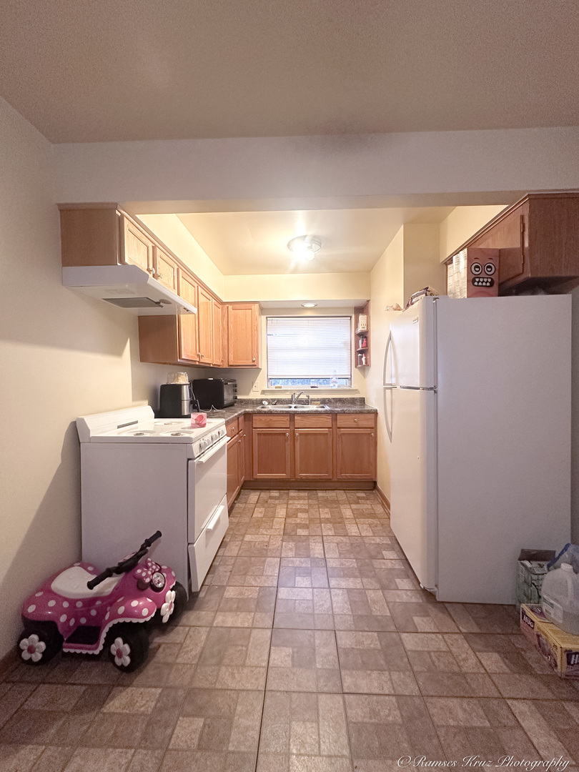 2741 W 87th Street, Evergreen Park, IL 60805