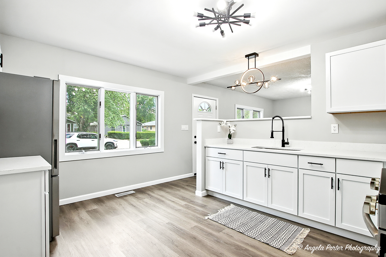 2029 Gideon Avenue, Zion, IL 60099