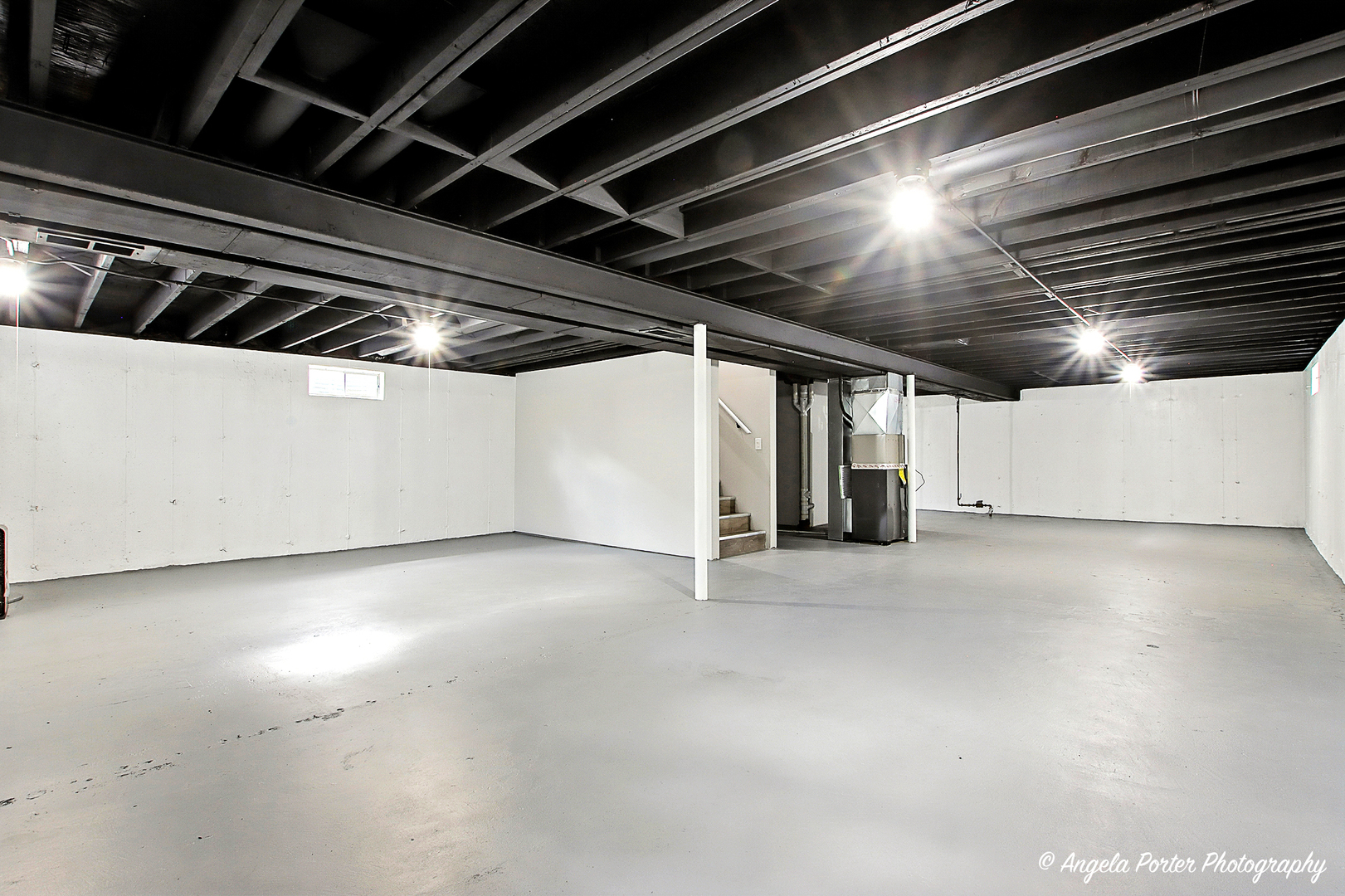 2029 Gideon Avenue, Zion, IL 60099