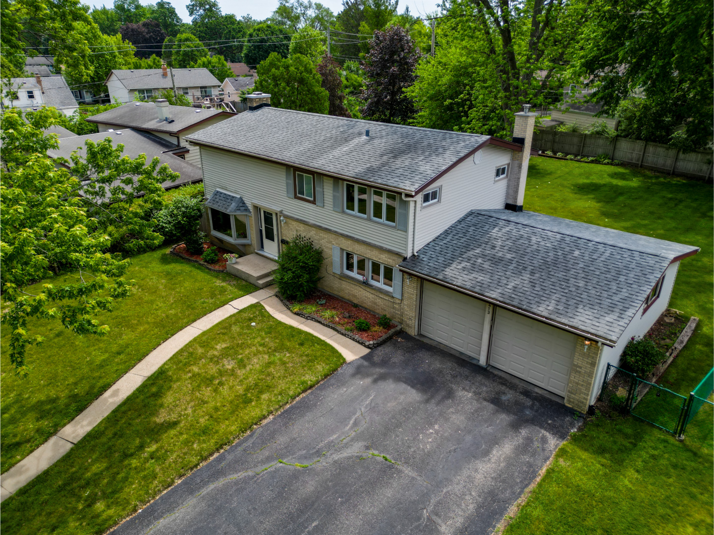 413 Northshore Drive, Mundelein, IL 60060