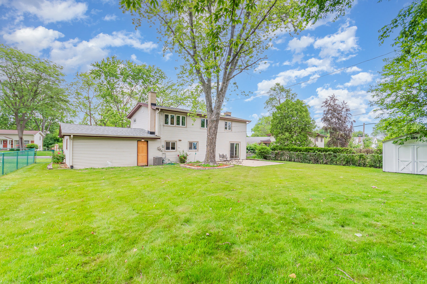 413 Northshore Drive, Mundelein, IL 60060
