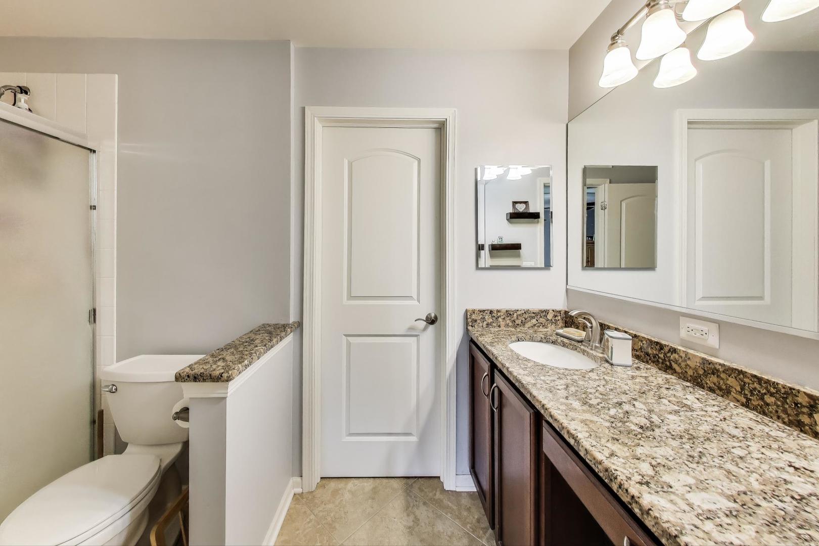 1113 DRAPER Road, McHenry, IL 60050