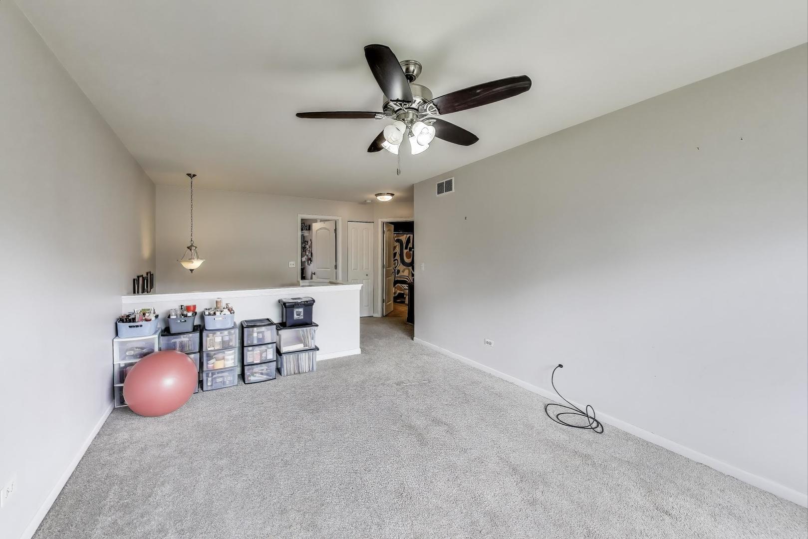 1113 DRAPER Road, McHenry, IL 60050