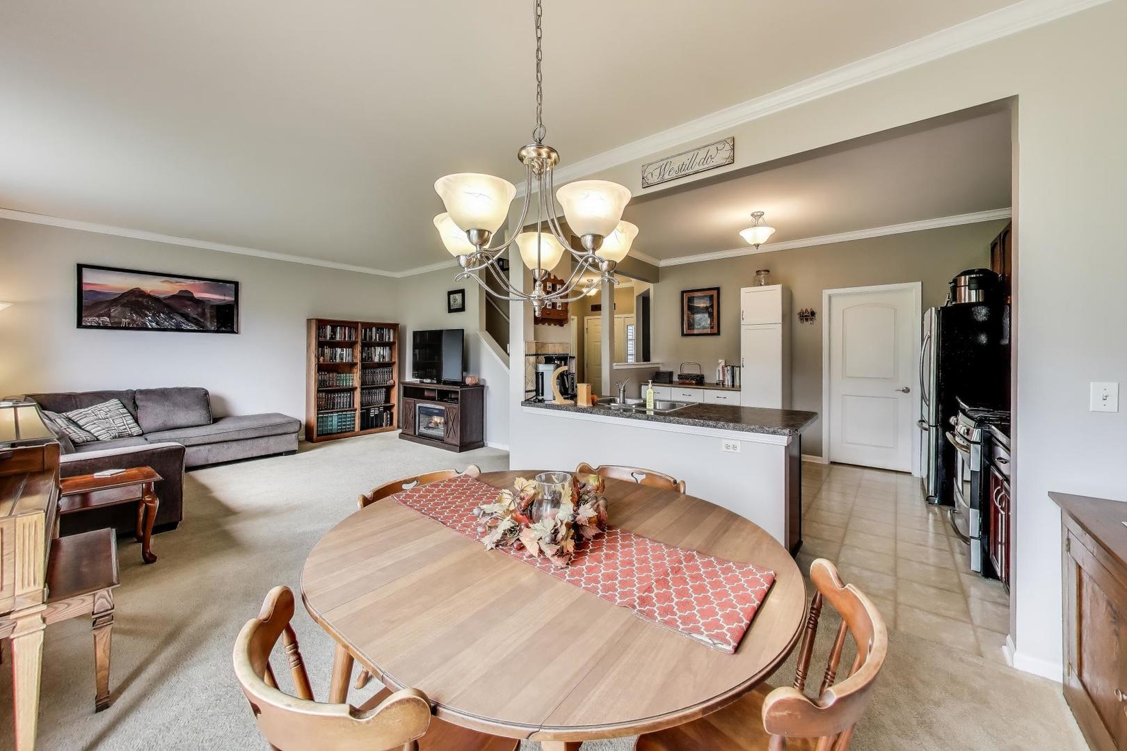 1113 DRAPER Road, McHenry, IL 60050