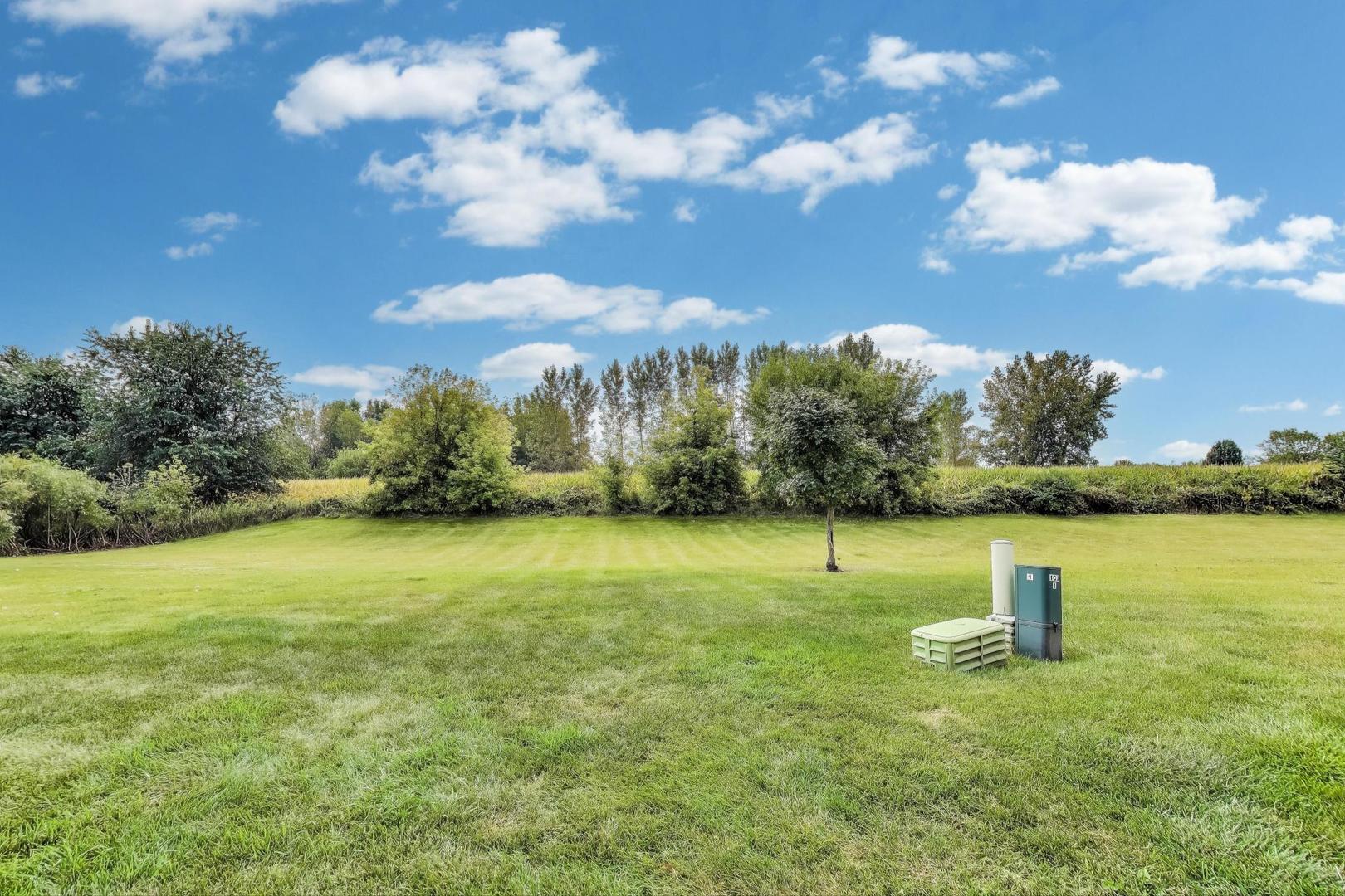 1113 DRAPER Road, McHenry, IL 60050