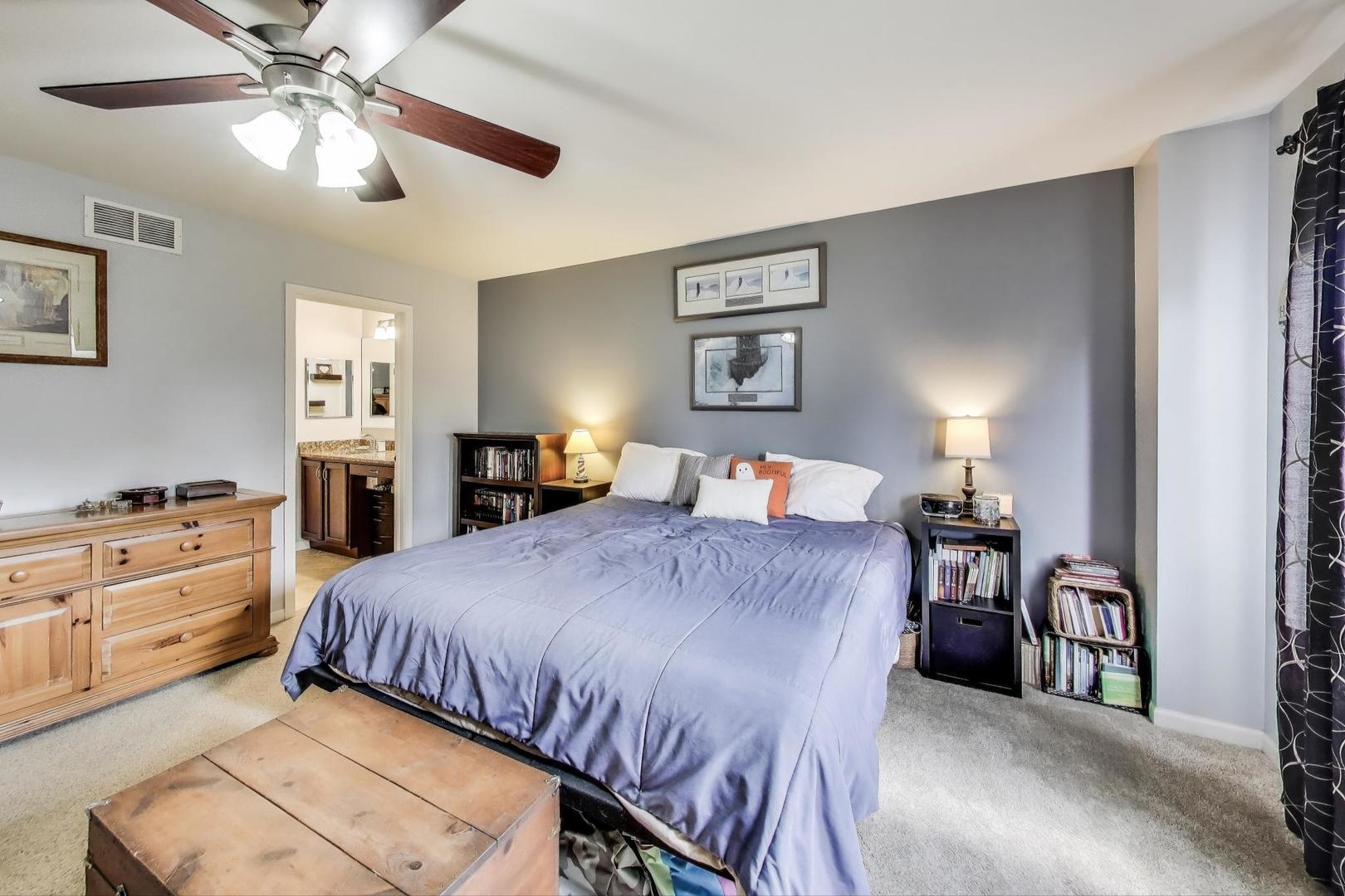 1113 DRAPER Road, McHenry, IL 60050