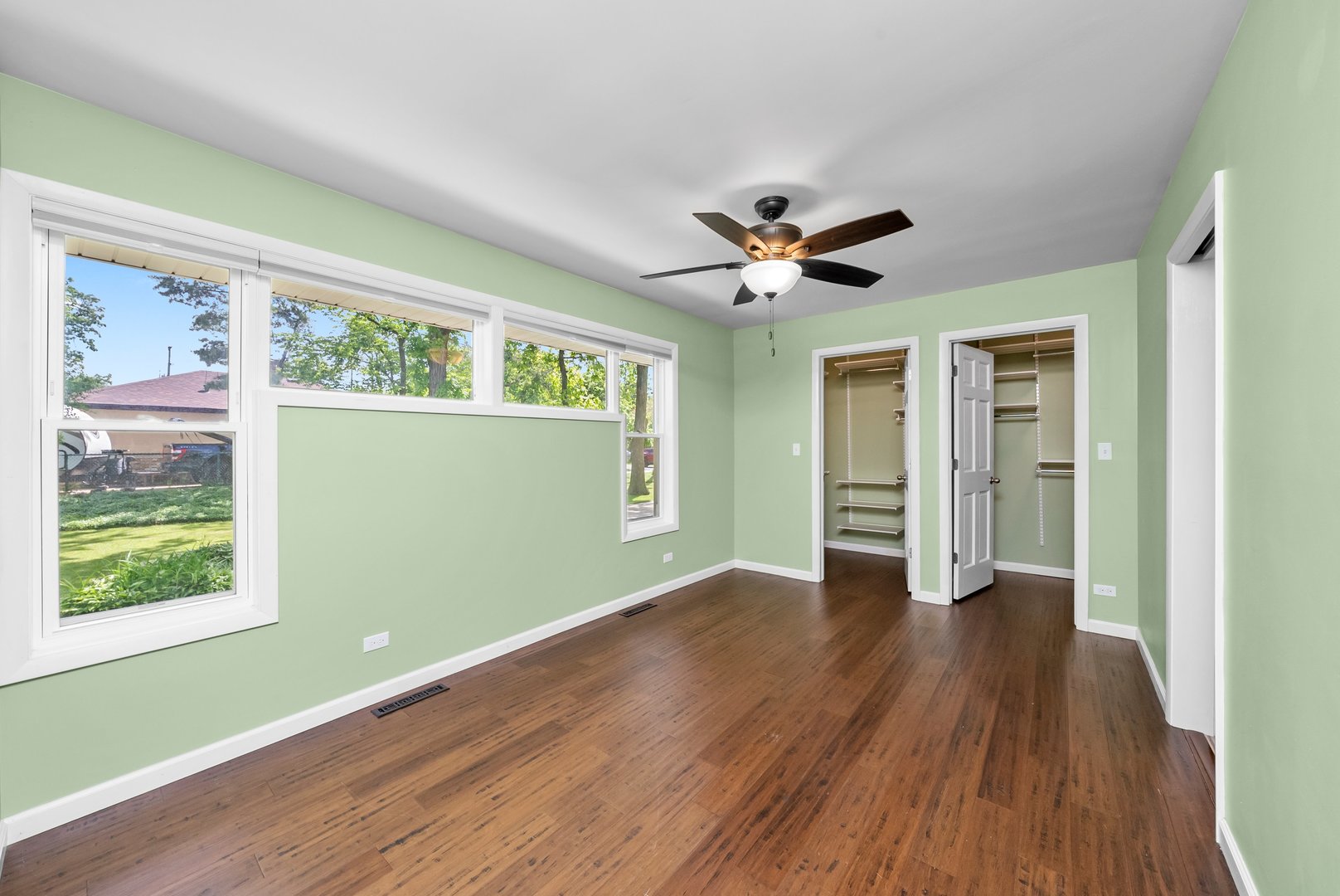 311 N Shady Lane, Elmhurst, IL 60126