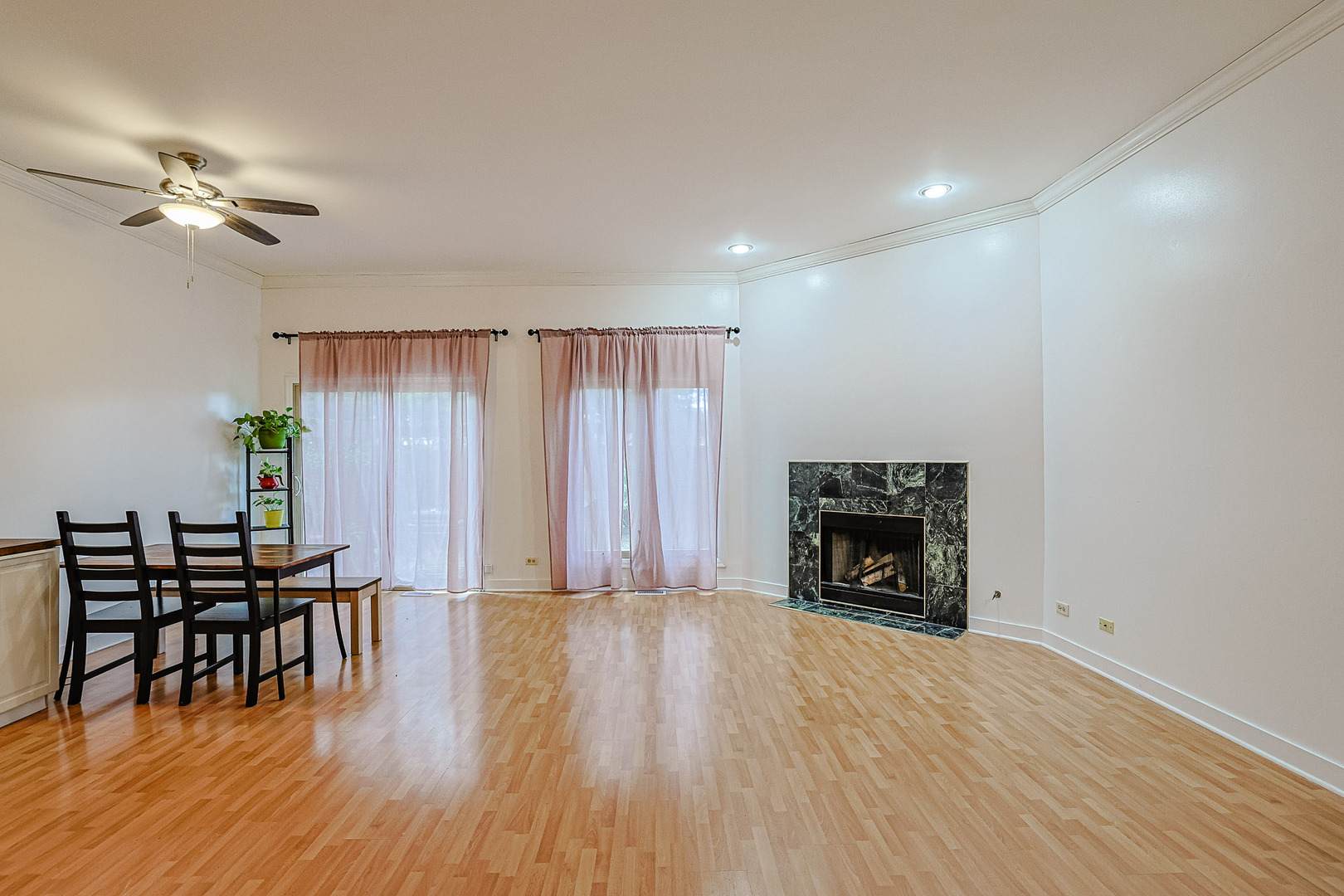 1008 Arbor Court, Mount Prospect, IL 60056
