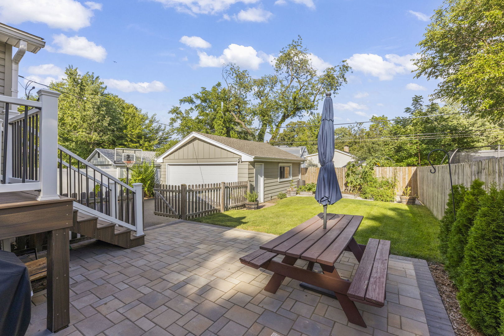 1119 Santa Rosa Avenue, Wheaton, IL 60187
