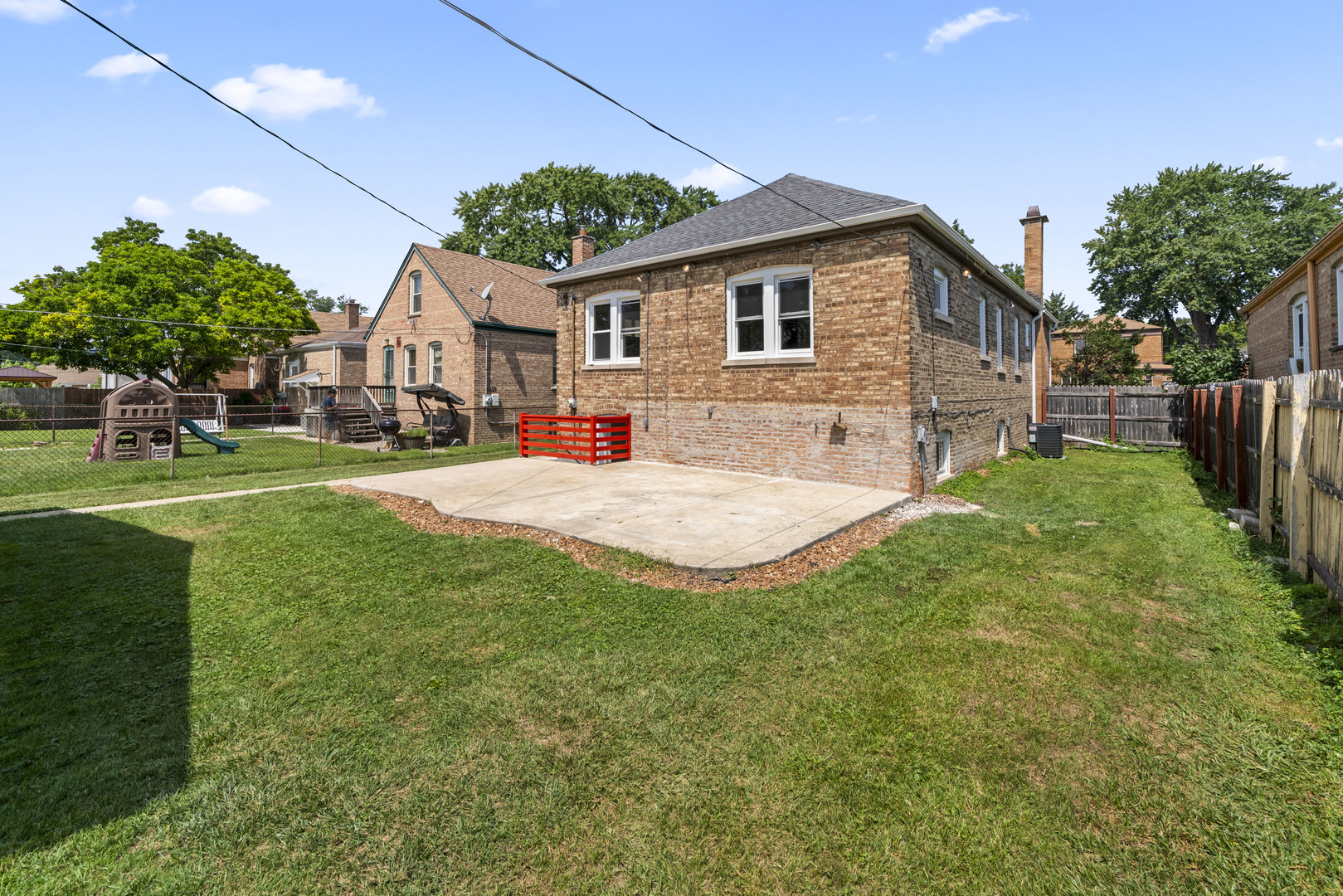 3237 W 83rd Place, Chicago, IL 60652