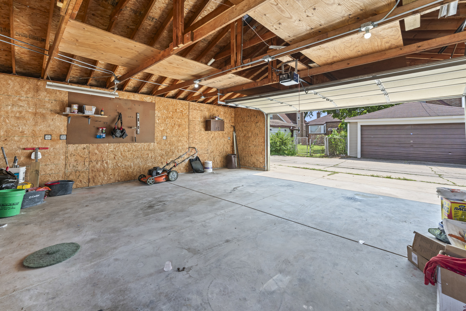 3237 W 83rd Place, Chicago, IL 60652
