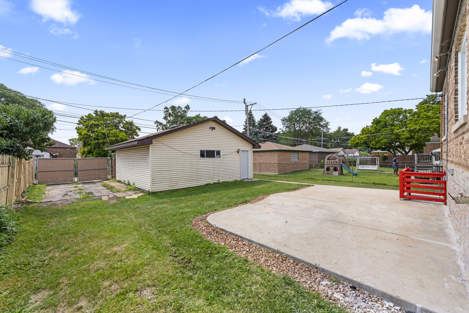 3237 W 83rd Place, Chicago, IL 60652