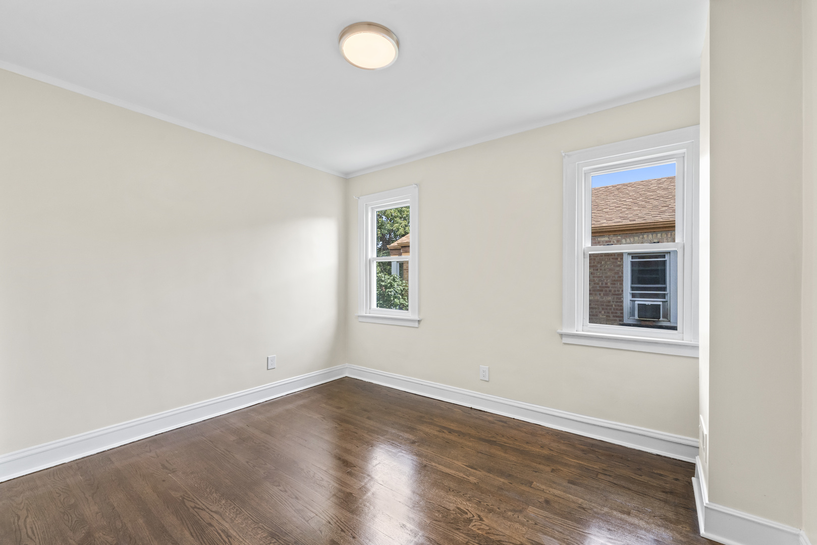 3237 W 83rd Place, Chicago, IL 60652