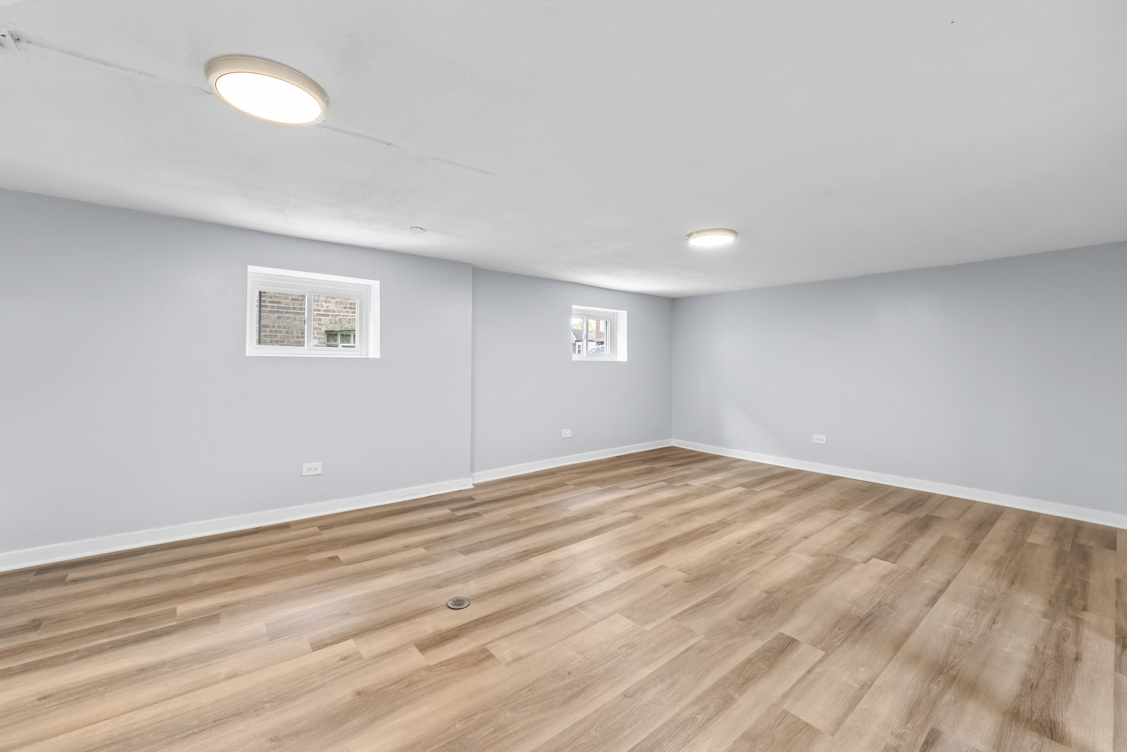 3237 W 83rd Place, Chicago, IL 60652