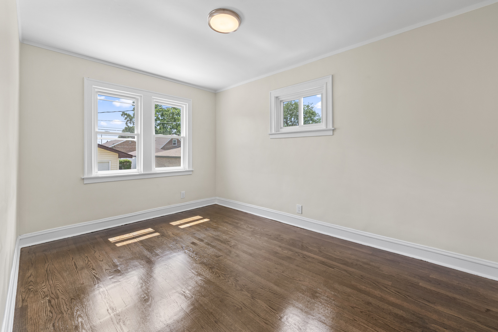 3237 W 83rd Place, Chicago, IL 60652