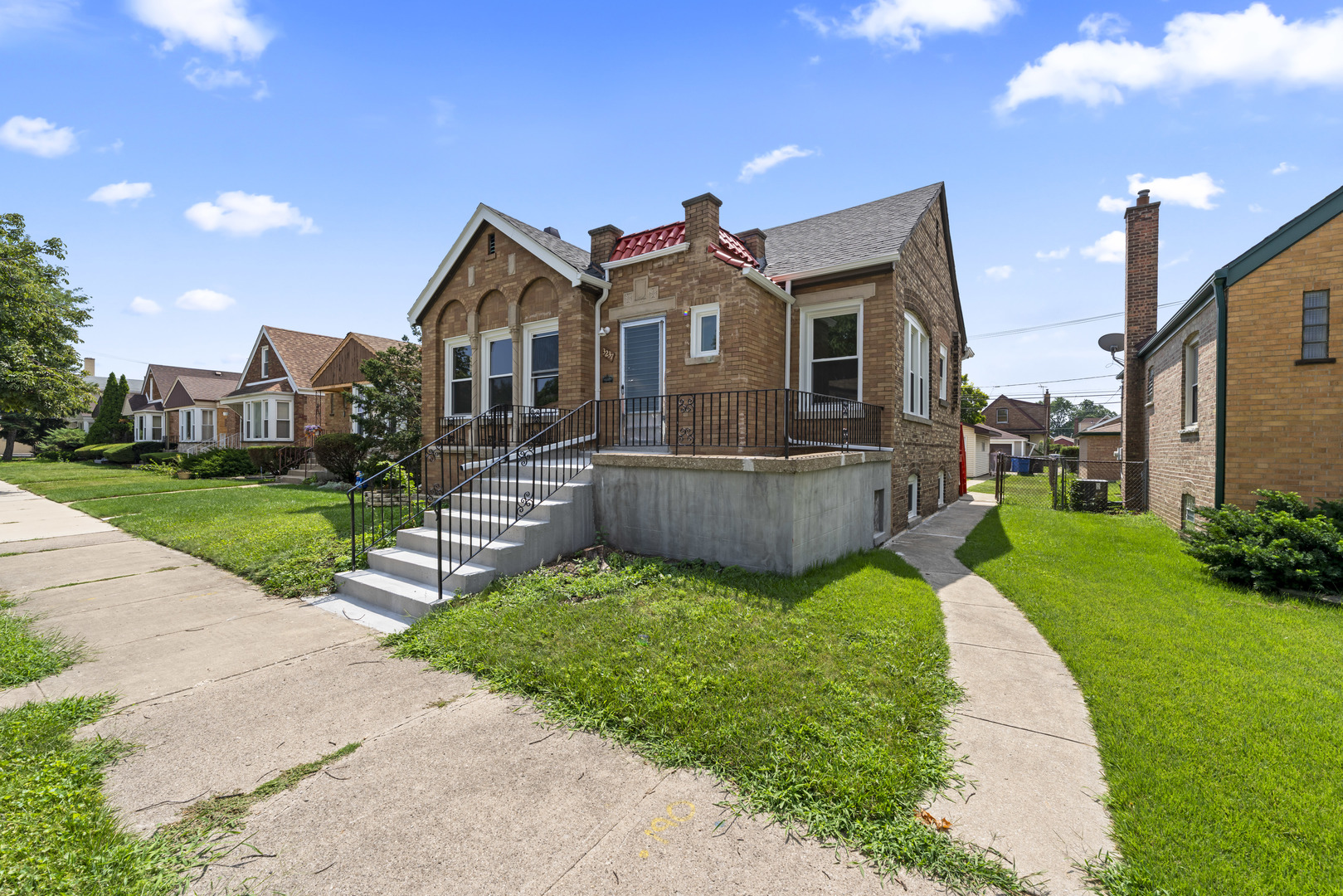 3237 W 83rd Place, Chicago, IL 60652
