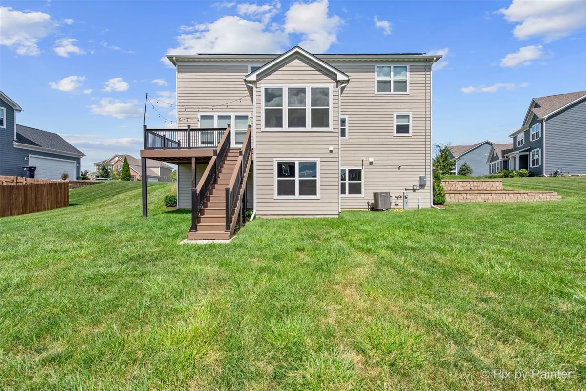 801 Marlisle Lane, Elgin, IL 60124