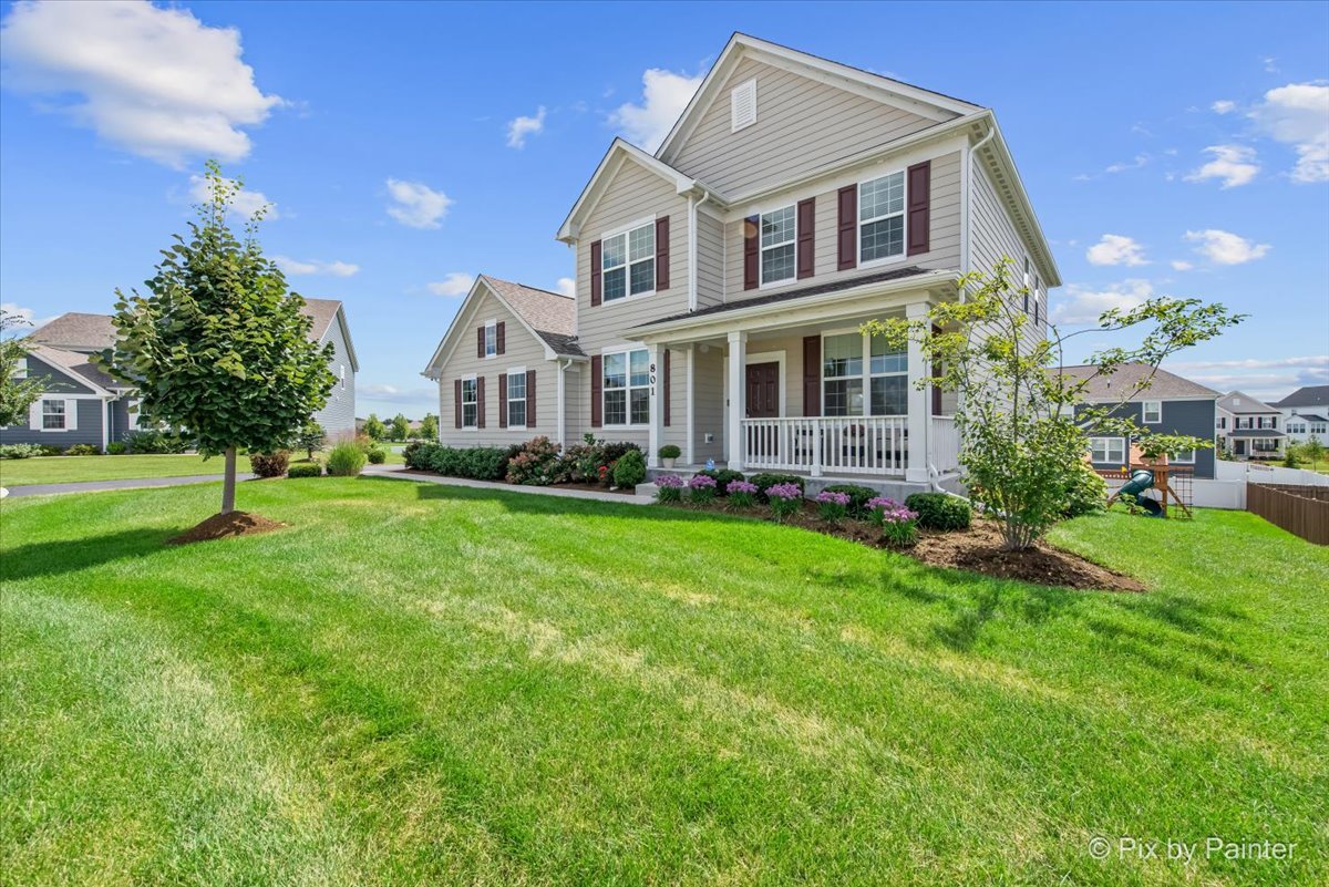 801 Marlisle Lane, Elgin, IL 60124