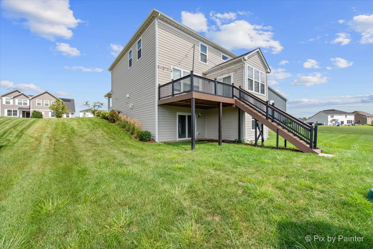 801 Marlisle Lane, Elgin, IL 60124