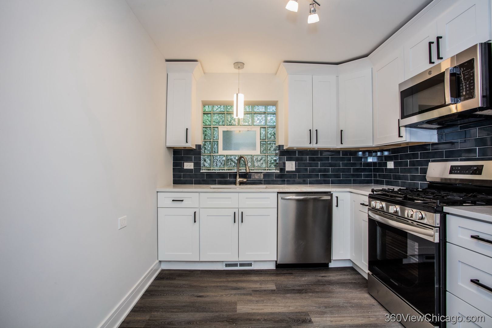 9206 S Yates Boulevard, Chicago, IL 60617