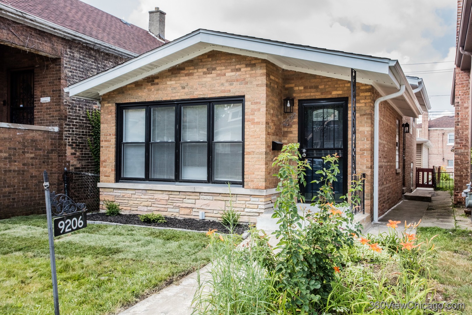 9206 S Yates Boulevard, Chicago, IL 60617