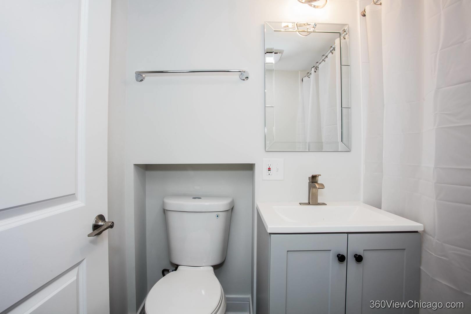 9206 S Yates Boulevard, Chicago, IL 60617