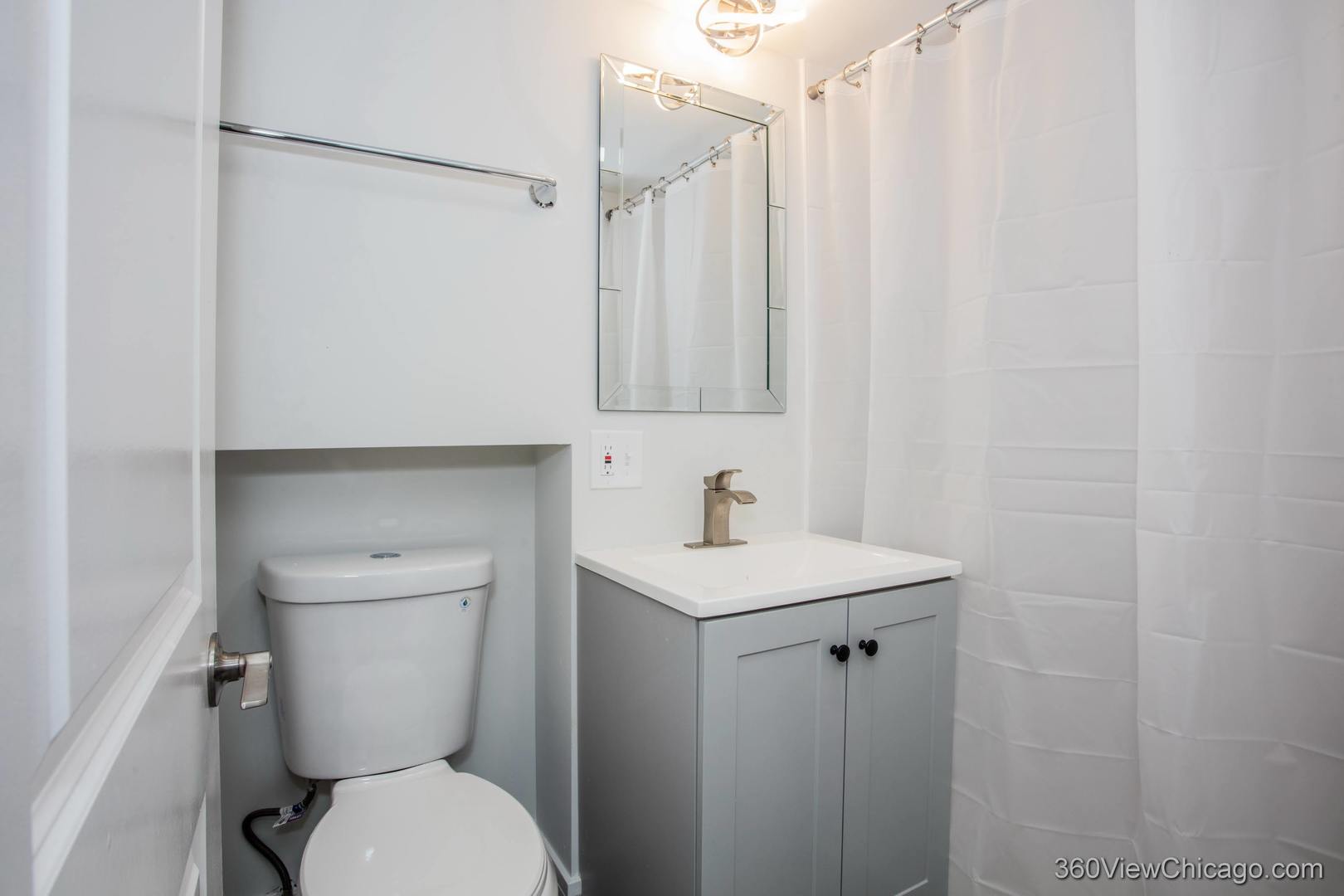 9206 S Yates Boulevard, Chicago, IL 60617
