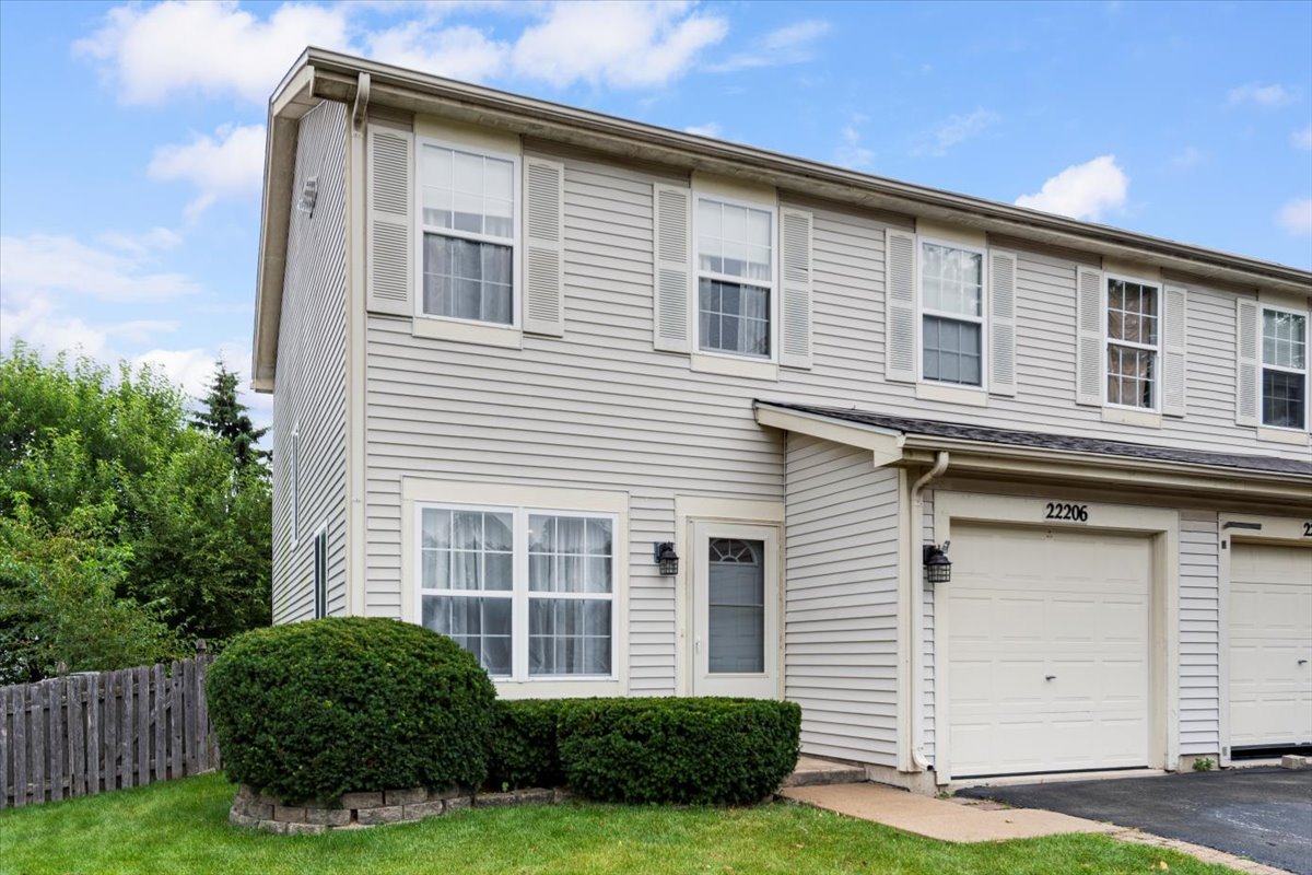 22206 W Norwich Court, Plainfield, IL 60544