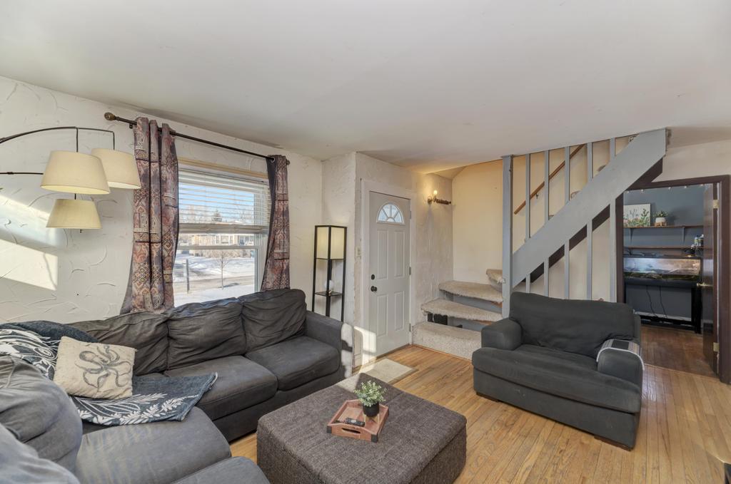 4343 Florence Avenue, Downers Grove, IL 60515